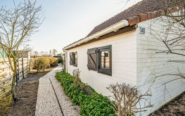 Beluga with parking and shared pool - Photo 36