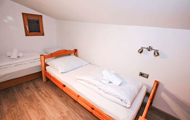 Reini Top 20 - Photo 8